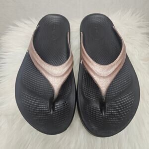 OOFOS OOlala Luxe Recovery Flip Flops Women's Size 8 Latte